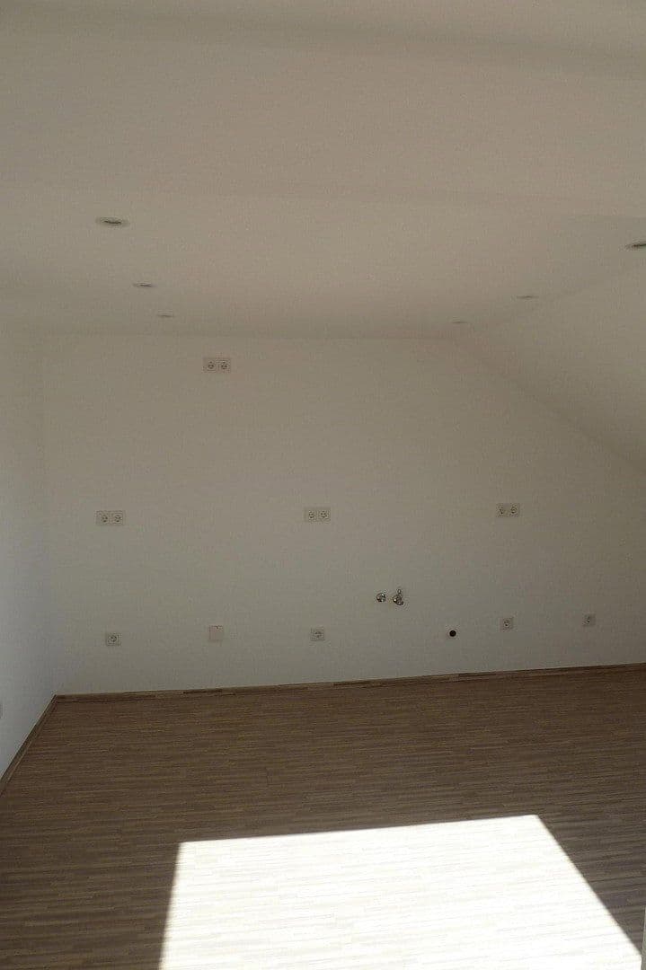 Prenájom bytu 2-izbový 37 m², Viktorstraße 10, Wuppertal, Severné Porýnie - Westfálsko Prenájom bytu 2-izbový 37 m², Viktorstraße 10, Wuppertal, Severné Porýnie - Westfálsko