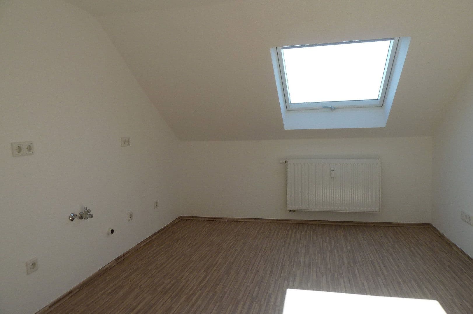 Prenájom bytu 2-izbový 37 m², Viktorstraße 10, Wuppertal, Severné Porýnie - Westfálsko Prenájom bytu 2-izbový 37 m², Viktorstraße 10, Wuppertal, Severné Porýnie - Westfálsko