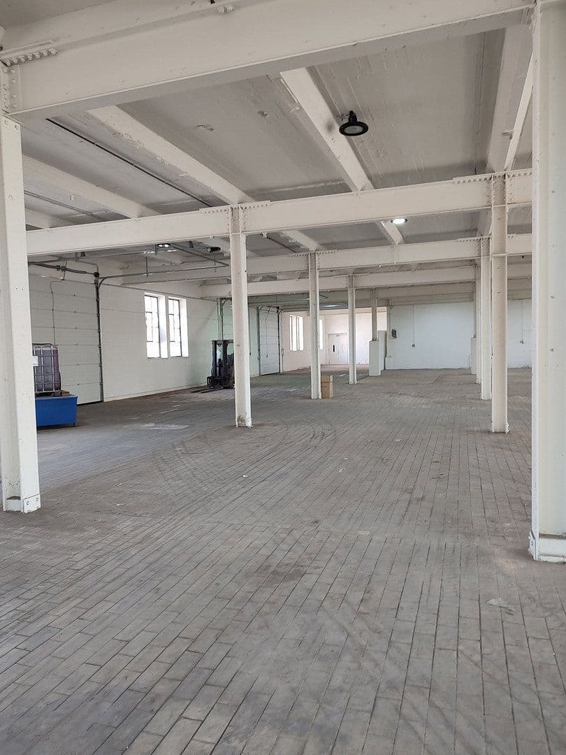 Prenájom nebytového priestoru 35.000 m², Obere Hilgenstock 2-8, Warburg, Severné Porýnie - Westfálsko Prenájom nebytového priestoru 35.000 m², Obere Hilgenstock 2-8, Warburg, Severné Porýnie - Westfálsko