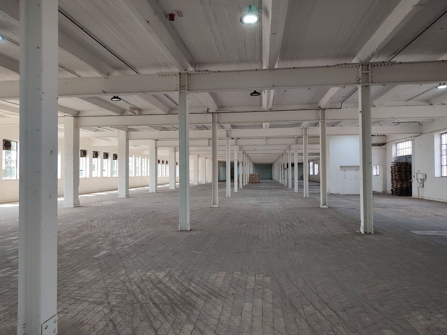 Prenájom nebytového priestoru 35.000 m², Obere Hilgenstock 2-8, Warburg, Severné Porýnie - Westfálsko Prenájom nebytového priestoru 35.000 m², Obere Hilgenstock 2-8, Warburg, Severné Porýnie - Westfálsko