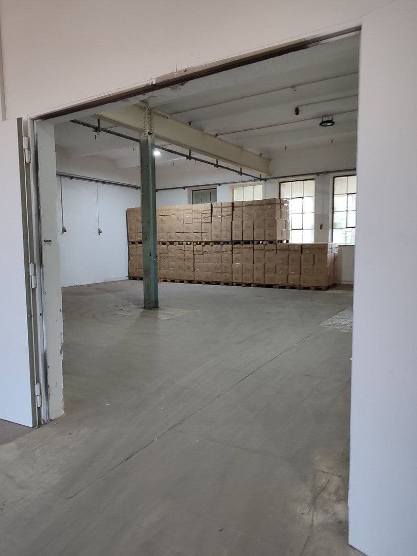 Prenájom nebytového priestoru 35.000 m², Obere Hilgenstock 2-8, Warburg, Severné Porýnie - Westfálsko Prenájom nebytového priestoru 35.000 m², Obere Hilgenstock 2-8, Warburg, Severné Porýnie - Westfálsko