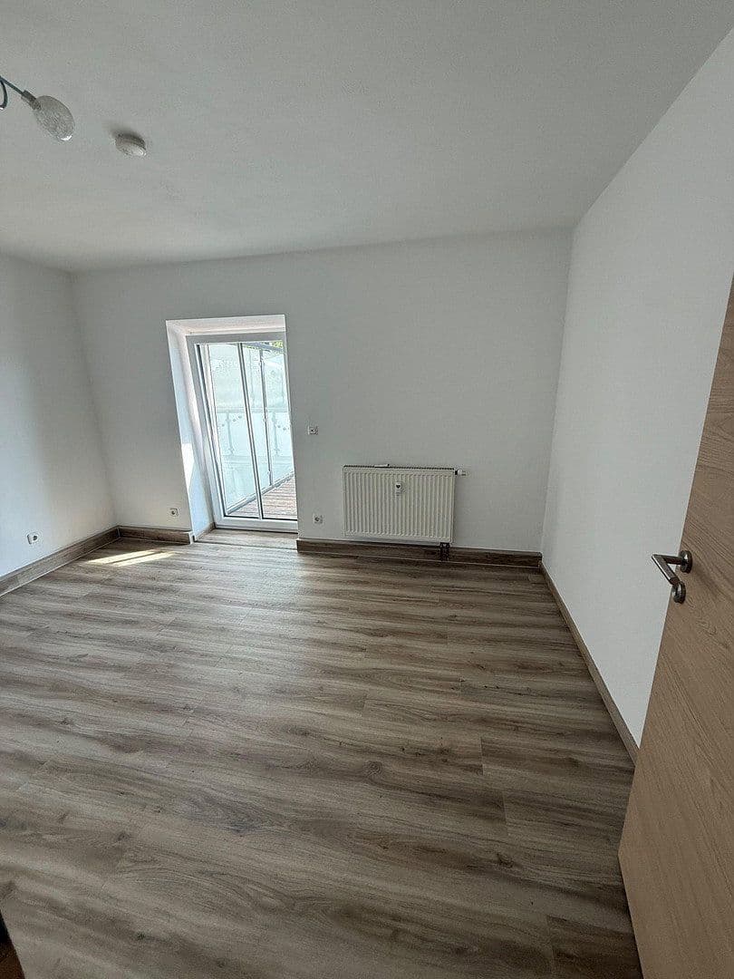 Prenájom bytu 1-izbový 49 m², Siedlung 17 und 18, Deggendorf, Bavorsko Prenájom bytu 1-izbový 49 m², Siedlung 17 und 18, Deggendorf, Bavorsko