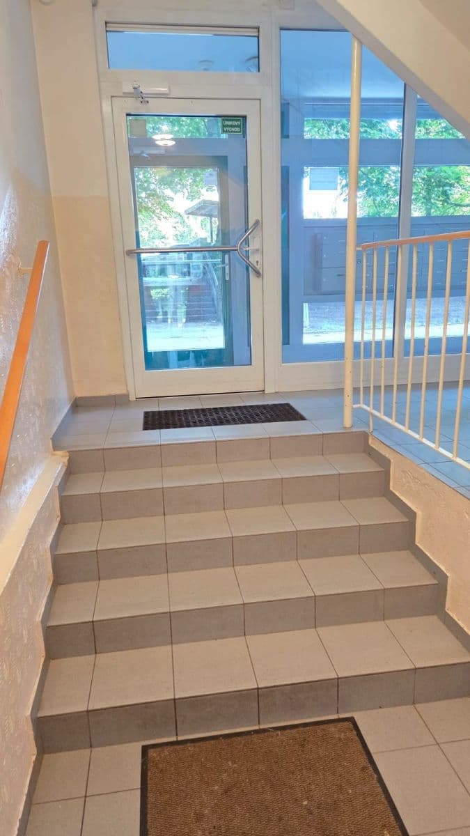Predaj bytu 2-izbový 40 m², Zdiměřická, Praha, Praha Predaj bytu 2-izbový 40 m², Zdiměřická, Praha, Praha