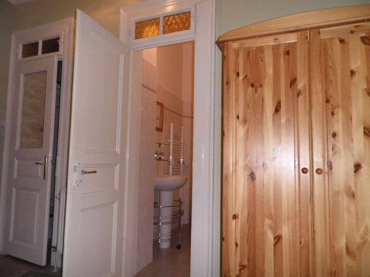 Prenájom bytu 2-izbový 54 m², Chodská, Praha, Praha Prenájom bytu 2-izbový 54 m², Chodská, Praha, Praha