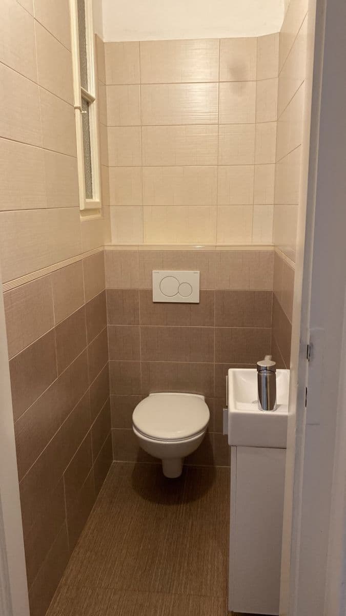 Prenájom bytu 2-izbový 55 m², Národní obrany, Praha, Praha Prenájom bytu 2-izbový 55 m², Národní obrany, Praha, Praha