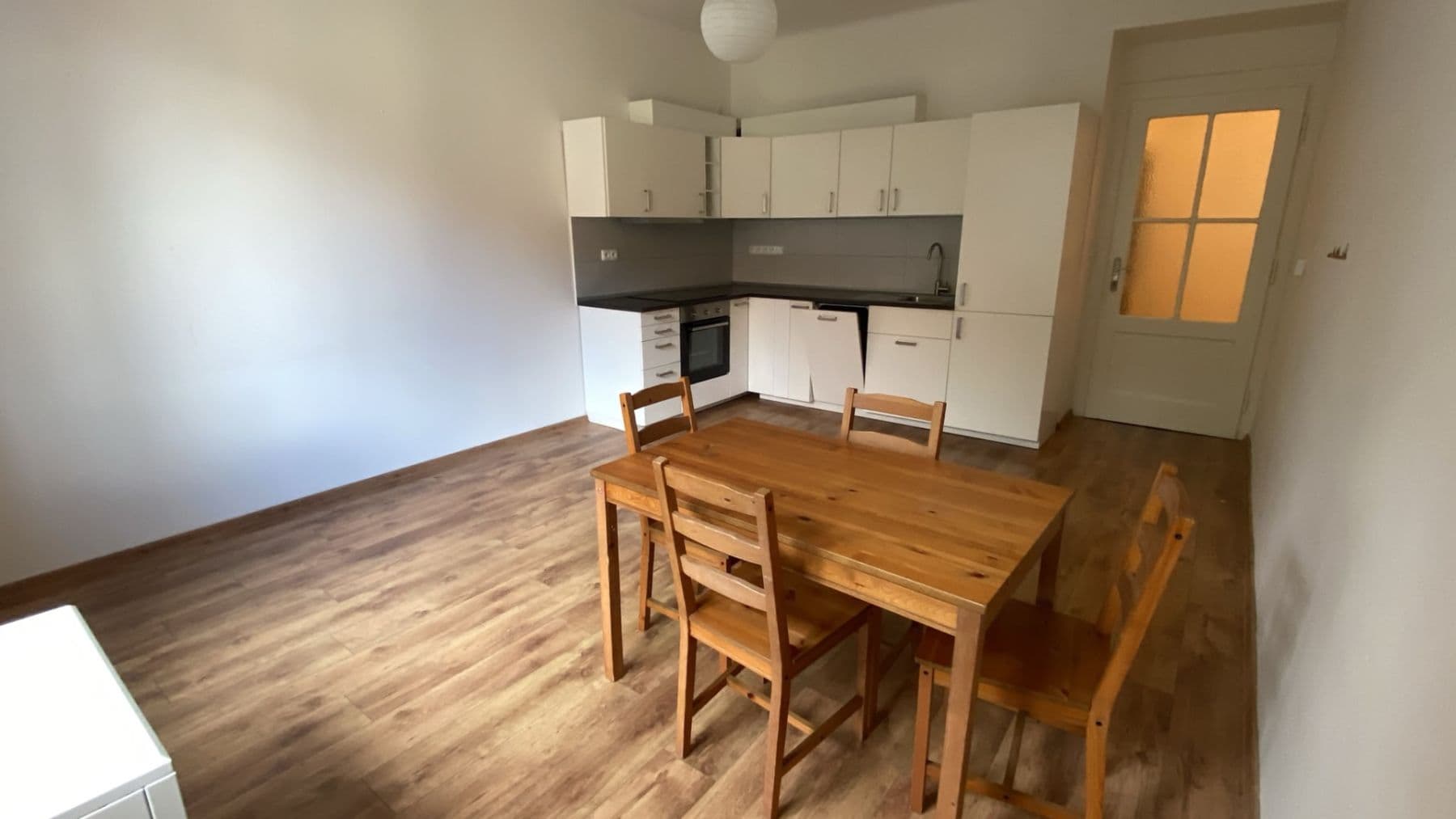 Prenájom bytu 2-izbový 55 m², Národní obrany, Praha, Praha Prenájom bytu 2-izbový 55 m², Národní obrany, Praha, Praha