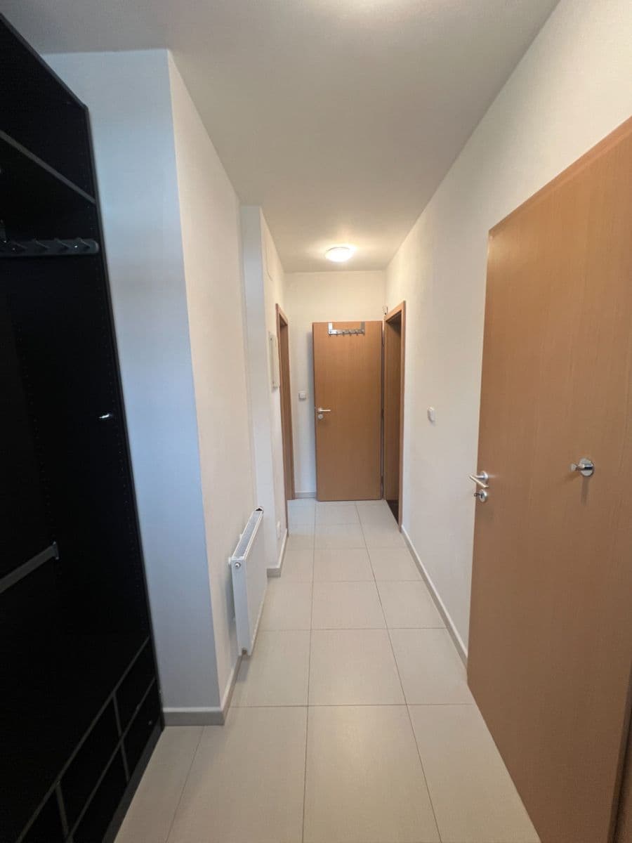 Prenájom bytu 2-izbový 50 m², V Edenu, Mníšek pod Brdy, Středočeský kraj Prenájom bytu 2-izbový 50 m², V Edenu, Mníšek pod Brdy, Středočeský kraj