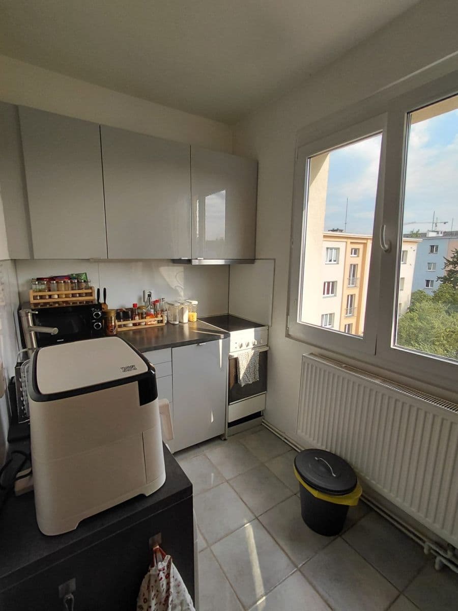 Prenájom bytu 2-izbový 46 m², Krupská, Praha, Praha Prenájom bytu 2-izbový 46 m², Krupská, Praha, Praha
