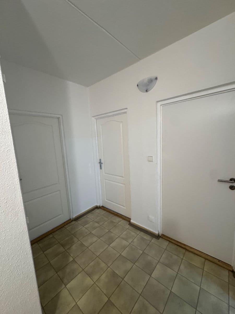Prenájom bytu 3-izbový 75 m², Řezáčova, Brno, Jihomoravský kraj Prenájom bytu 3-izbový 75 m², Řezáčova, Brno, Jihomoravský kraj