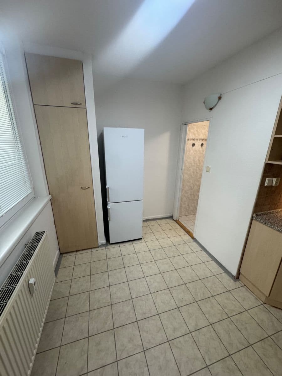 Prenájom bytu 3-izbový 75 m², Řezáčova, Brno, Jihomoravský kraj Prenájom bytu 3-izbový 75 m², Řezáčova, Brno, Jihomoravský kraj