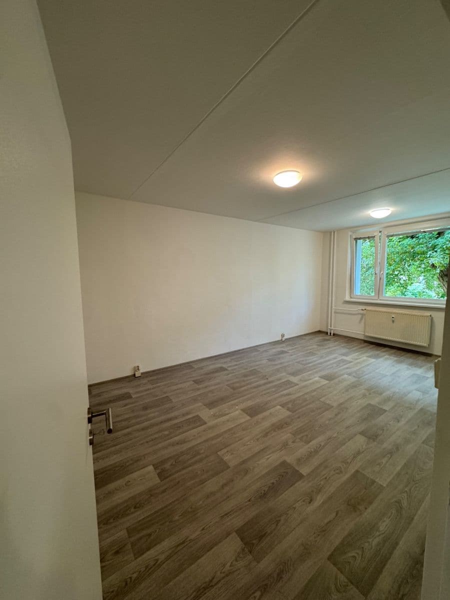 Prenájom bytu 3-izbový 75 m², Řezáčova, Brno, Jihomoravský kraj Prenájom bytu 3-izbový 75 m², Řezáčova, Brno, Jihomoravský kraj