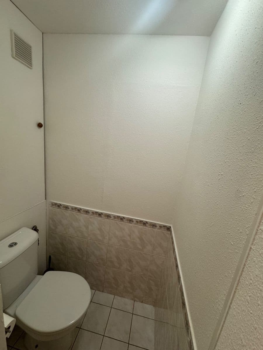 Prenájom bytu 3-izbový 75 m², Řezáčova, Brno, Jihomoravský kraj Prenájom bytu 3-izbový 75 m², Řezáčova, Brno, Jihomoravský kraj
