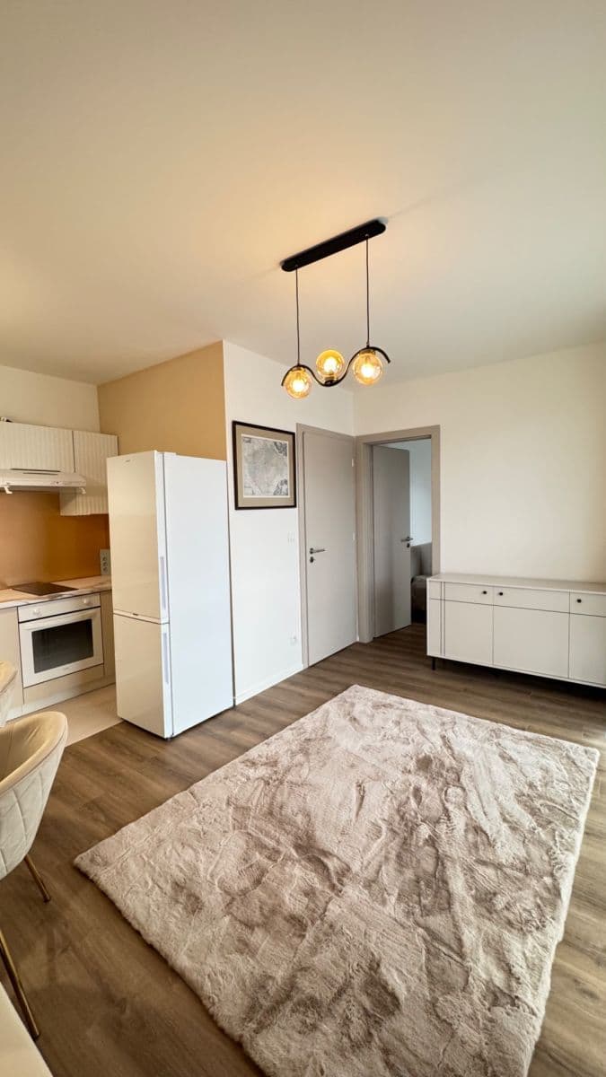 Prenájom bytu 2-izbový 34 m², Arnošta Valenty, Praha, Praha Prenájom bytu 2-izbový 34 m², Arnošta Valenty, Praha, Praha