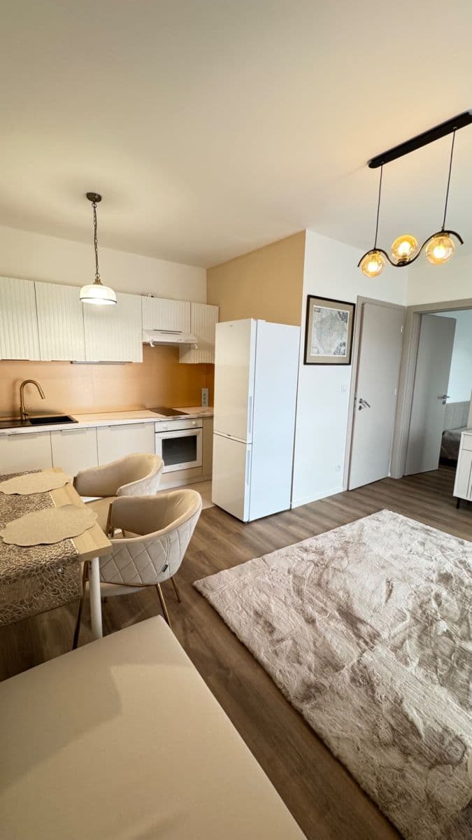 Prenájom bytu 2-izbový 34 m², Arnošta Valenty, Praha, Praha Prenájom bytu 2-izbový 34 m², Arnošta Valenty, Praha, Praha