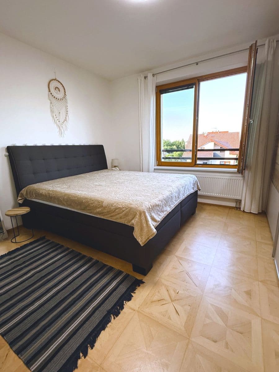 Prenájom bytu 2-izbový 54 m², Školní, Průhonice, Středočeský kraj Prenájom bytu 2-izbový 54 m², Školní, Průhonice, Středočeský kraj