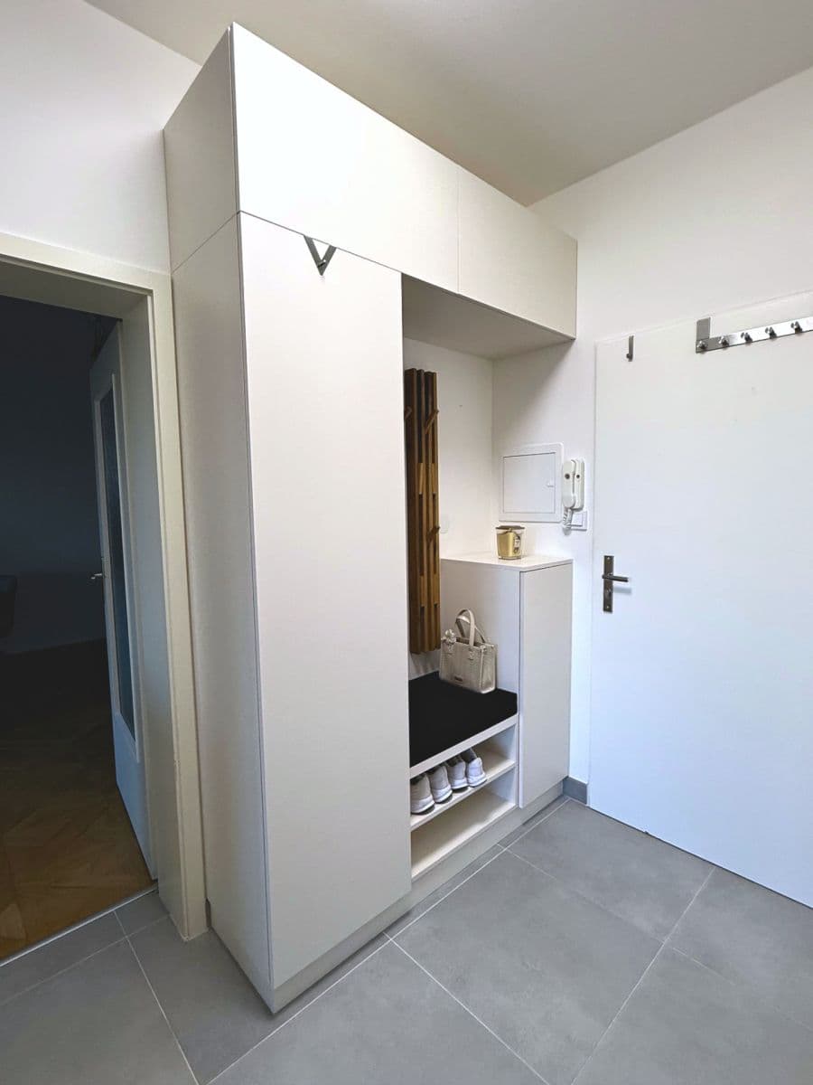 Prenájom bytu 2-izbový 54 m², Školní, Průhonice, Středočeský kraj Prenájom bytu 2-izbový 54 m², Školní, Průhonice, Středočeský kraj