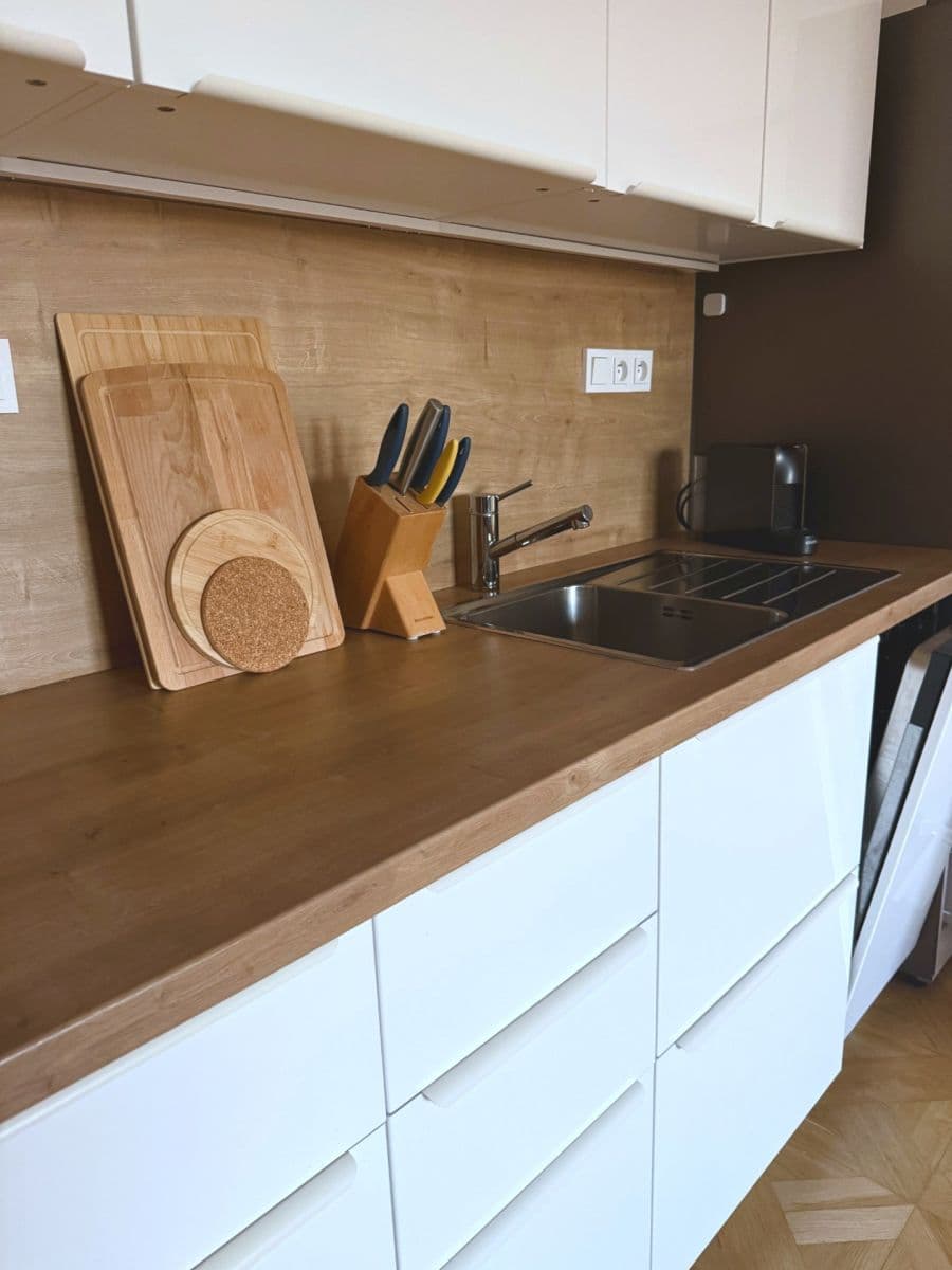 Prenájom bytu 2-izbový 54 m², Školní, Průhonice, Středočeský kraj Prenájom bytu 2-izbový 54 m², Školní, Průhonice, Středočeský kraj