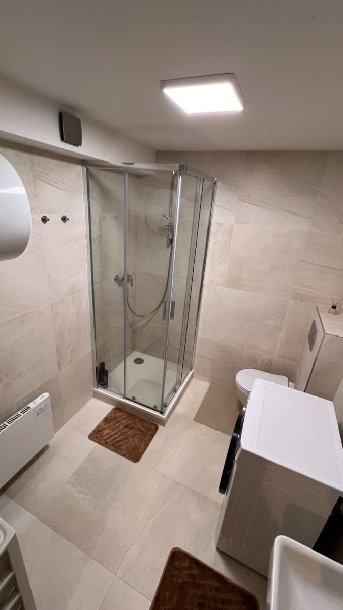 Prenájom bytu 1-izbový 40 m², Spálený Mlýn, Klínec, Středočeský kraj Prenájom bytu 1-izbový 40 m², Spálený Mlýn, Klínec, Středočeský kraj