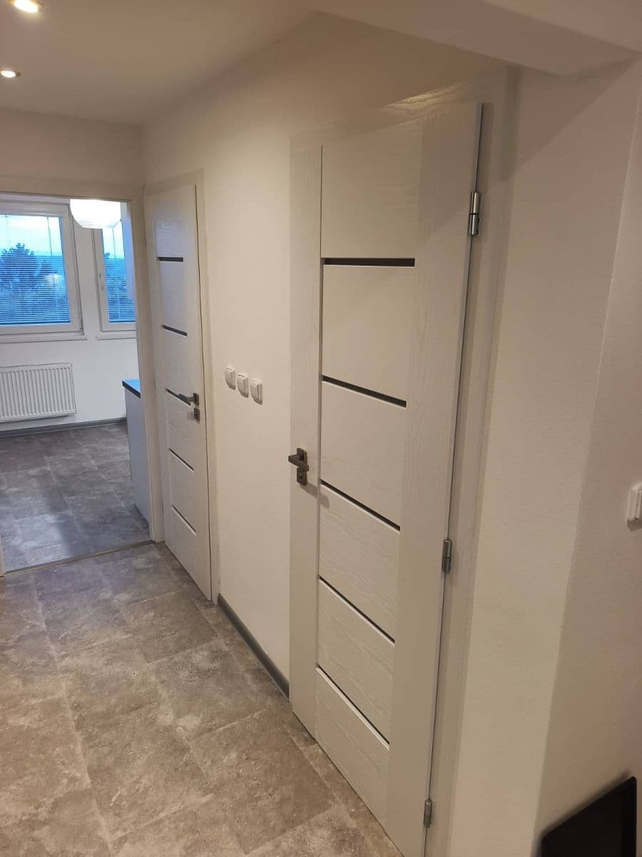 Prenájom bytu 3-izbový 63 m², Bukovany, Jihomoravský kraj Prenájom bytu 3-izbový 63 m², Bukovany, Jihomoravský kraj