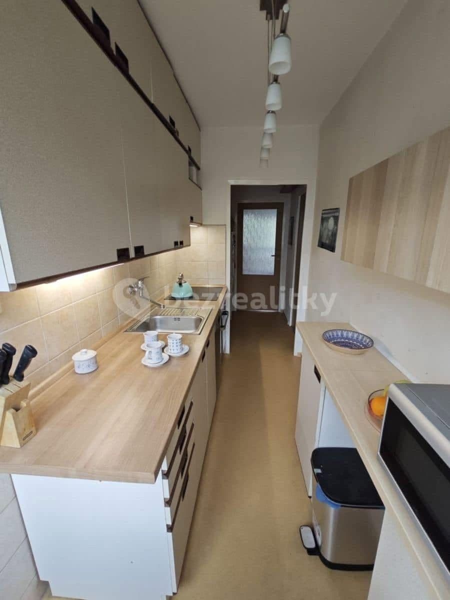 Prenájom bytu 3-izbový 54 m², Gagarinova, Hradec Králové, Královéhradecký kraj Prenájom bytu 3-izbový 54 m², Gagarinova, Hradec Králové, Královéhradecký kraj