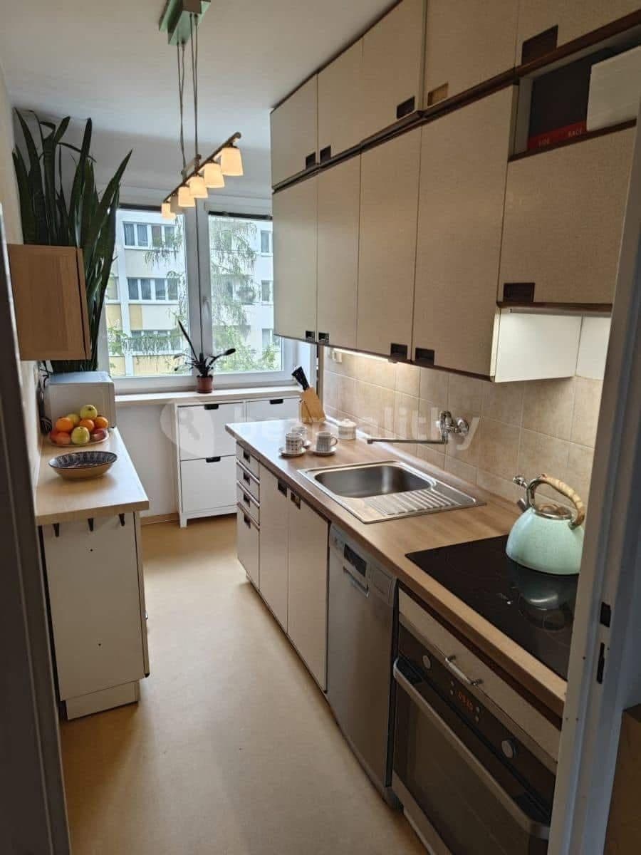 Prenájom bytu 3-izbový 54 m², Gagarinova, Hradec Králové, Královéhradecký kraj Prenájom bytu 3-izbový 54 m², Gagarinova, Hradec Králové, Královéhradecký kraj