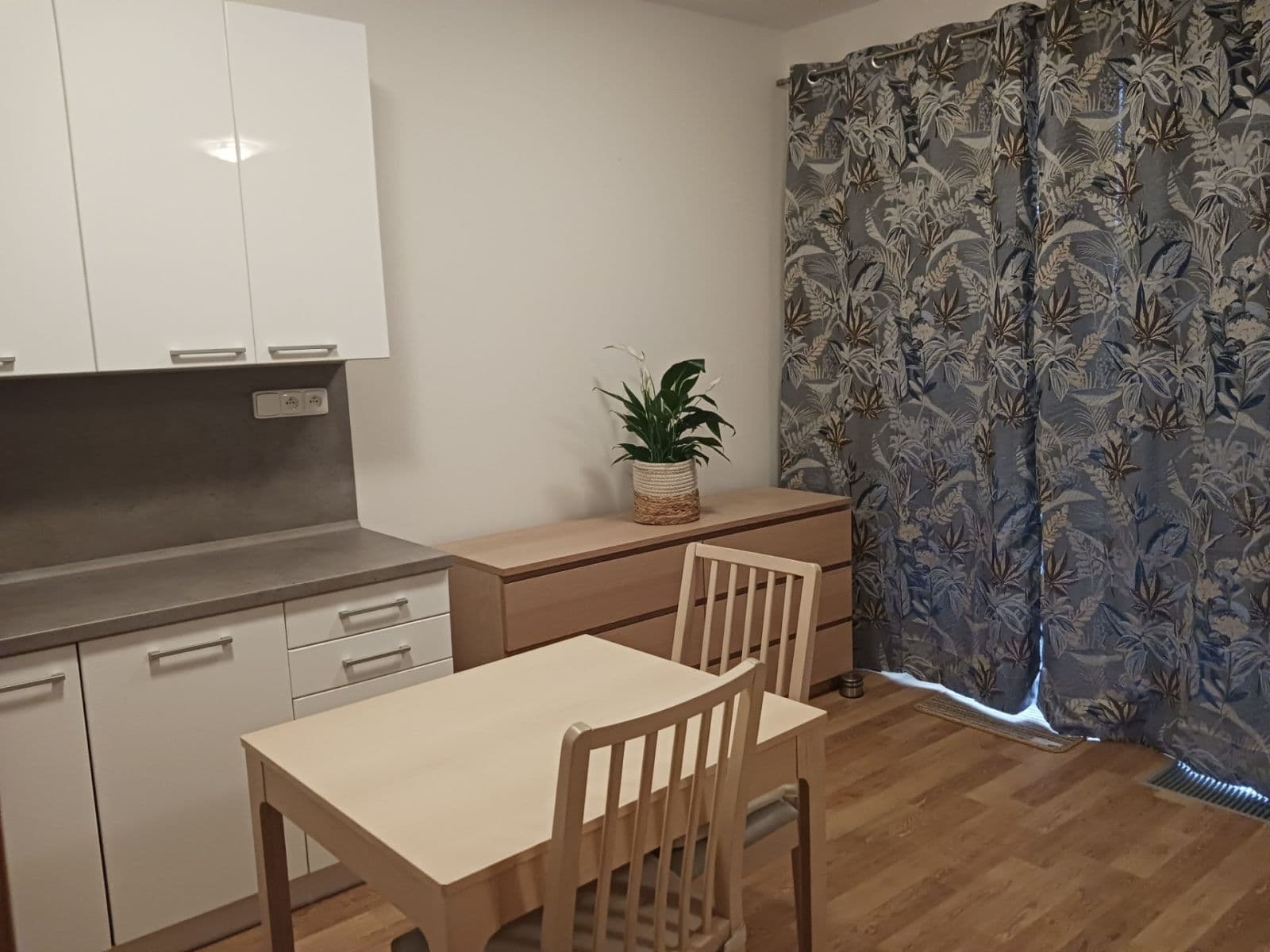 Prenájom bytu 1-izbový 35 m², Toufarova, Praha, Praha Prenájom bytu 1-izbový 35 m², Toufarova, Praha, Praha