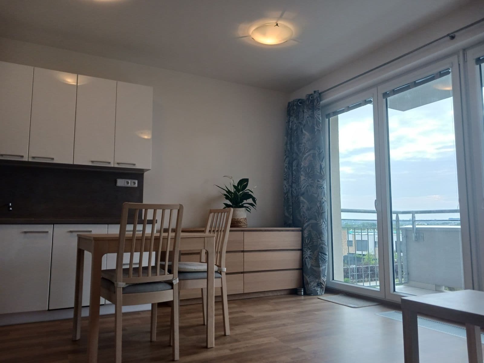 Prenájom bytu 1-izbový 35 m², Toufarova, Praha, Praha Prenájom bytu 1-izbový 35 m², Toufarova, Praha, Praha