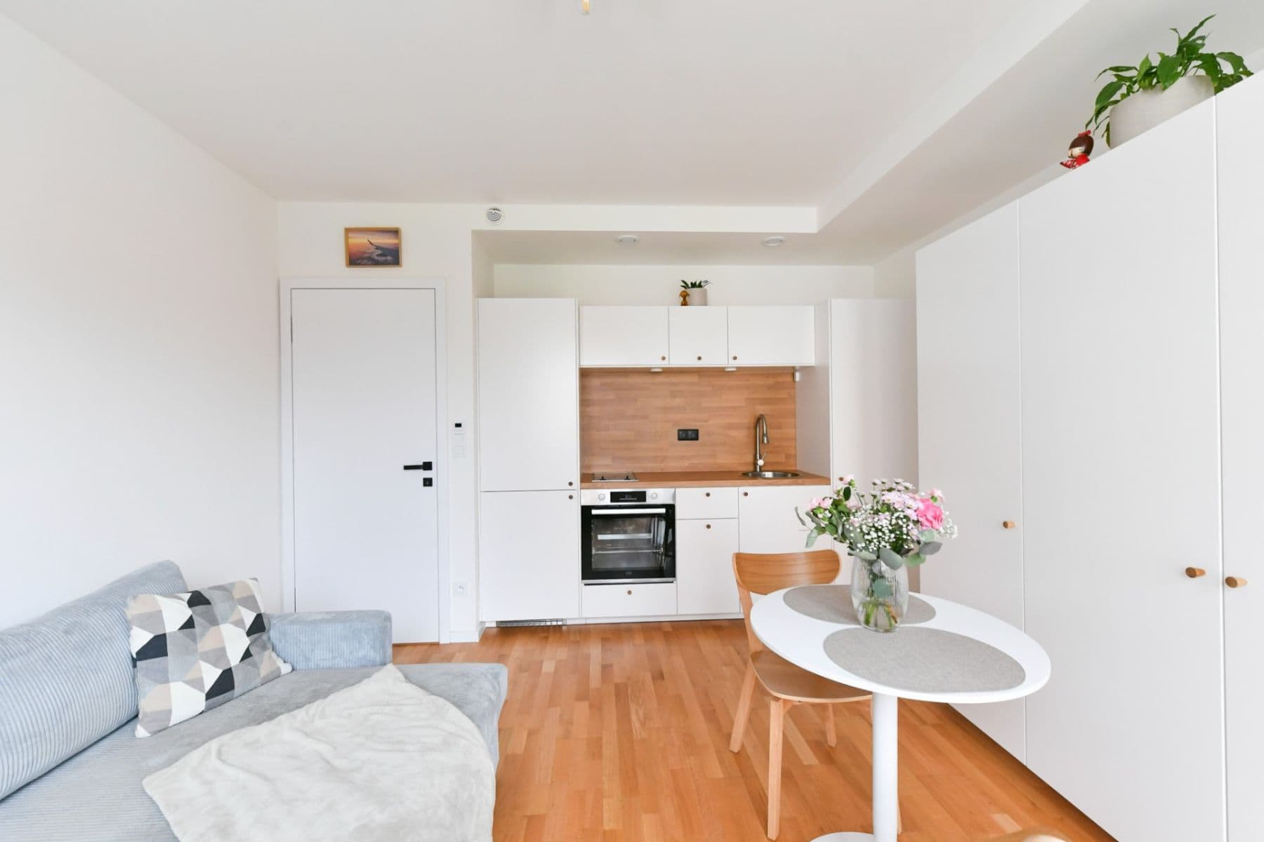 Prenájom bytu 2-izbový 40 m², Záběhlická, Praha, Praha Prenájom bytu 2-izbový 40 m², Záběhlická, Praha, Praha