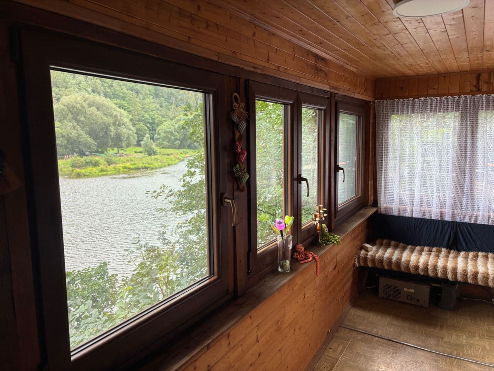 Predaj rekreačného objektu 40 m², pozemok 40 m², Velká Buková, Středočeský kraj Predaj rekreačného objektu 40 m², pozemok 40 m², Velká Buková, Středočeský kraj
