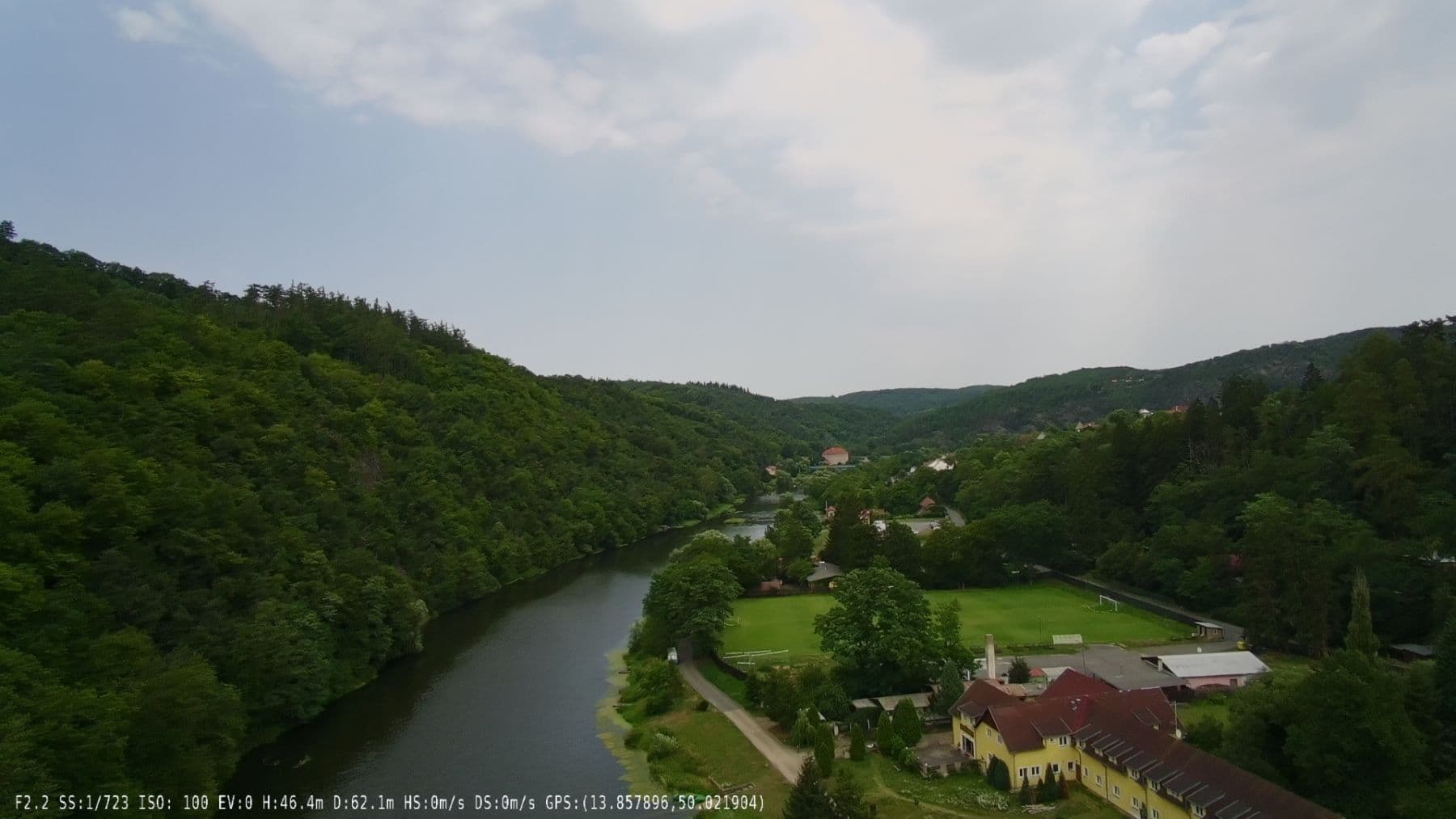 Predaj rekreačného objektu 40 m², pozemok 40 m², Velká Buková, Středočeský kraj Predaj rekreačného objektu 40 m², pozemok 40 m², Velká Buková, Středočeský kraj