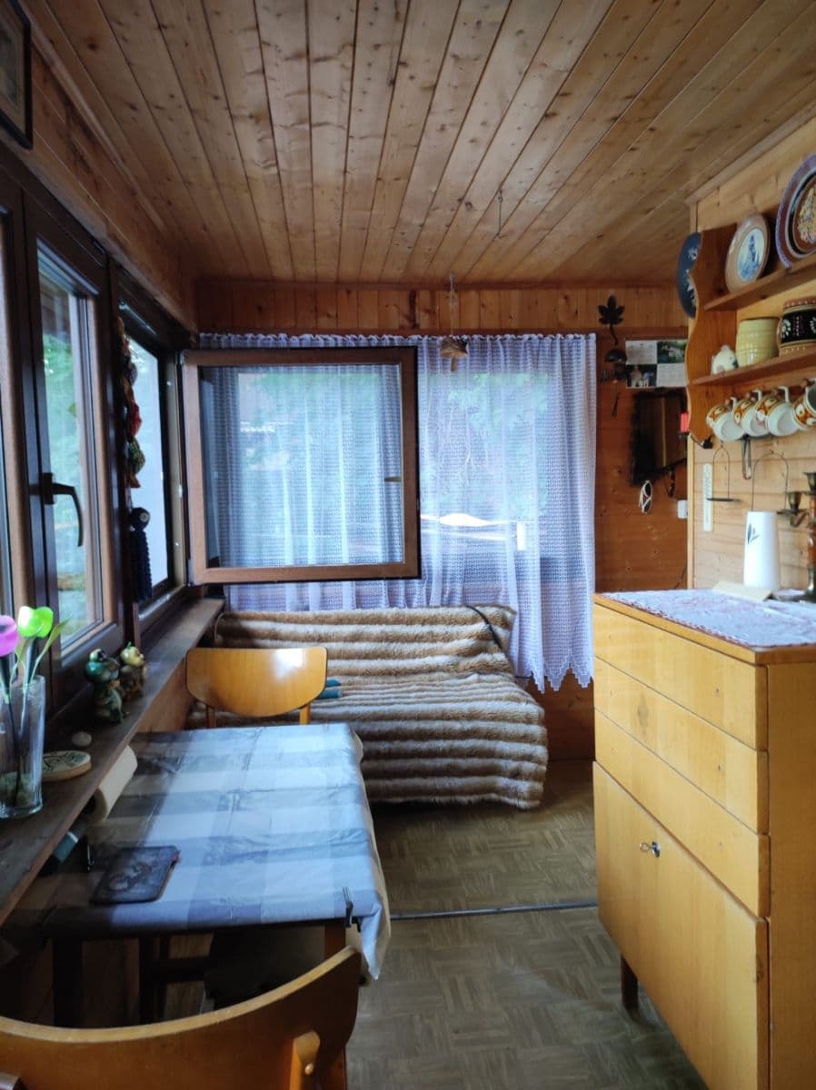 Predaj rekreačného objektu 40 m², pozemok 40 m², Velká Buková, Středočeský kraj Predaj rekreačného objektu 40 m², pozemok 40 m², Velká Buková, Středočeský kraj
