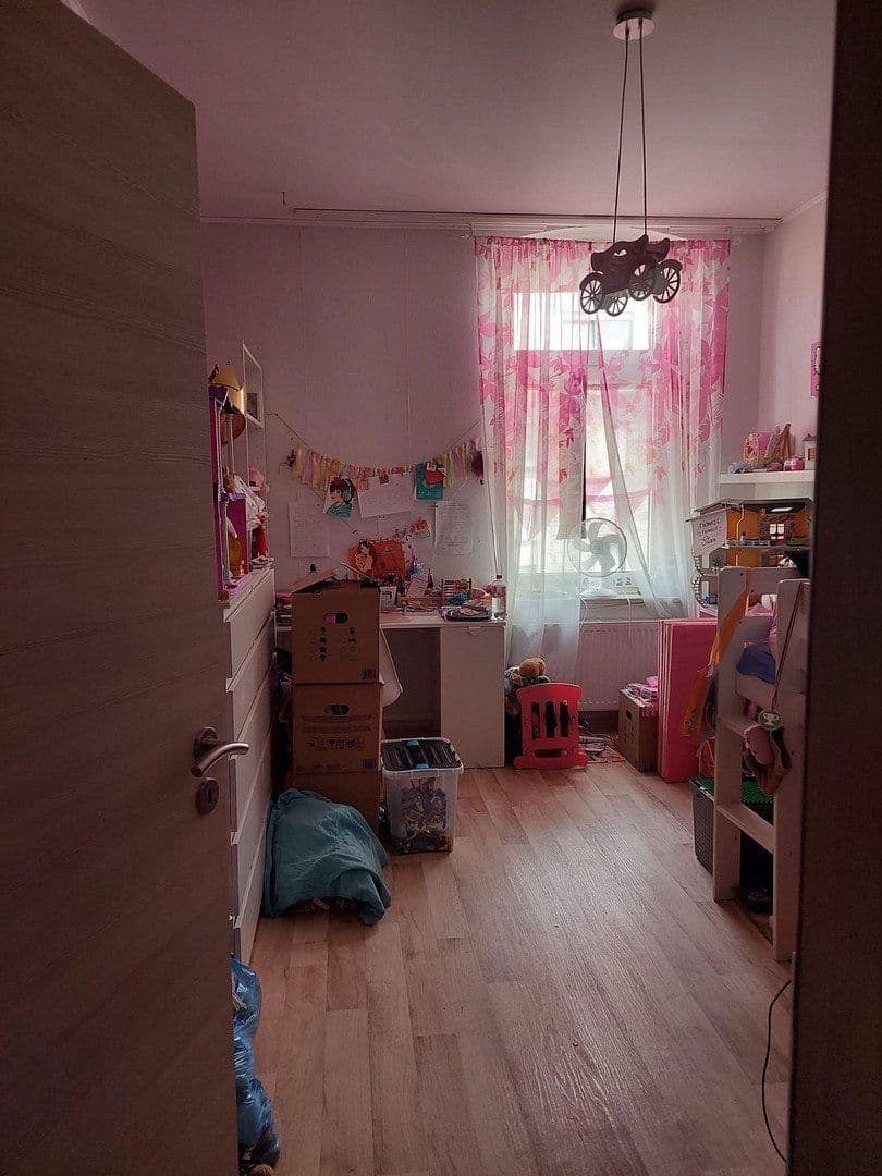 Prenájom bytu 5-izbový 135 m², Herne, Severné Porýnie - Westfálsko Prenájom bytu 5-izbový 135 m², Herne, Severné Porýnie - Westfálsko