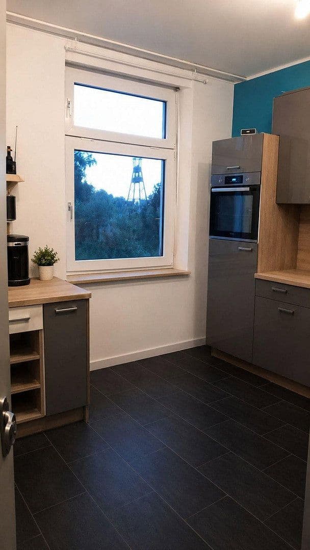 Prenájom bytu 5-izbový 135 m², Herne, Severné Porýnie - Westfálsko Prenájom bytu 5-izbový 135 m², Herne, Severné Porýnie - Westfálsko