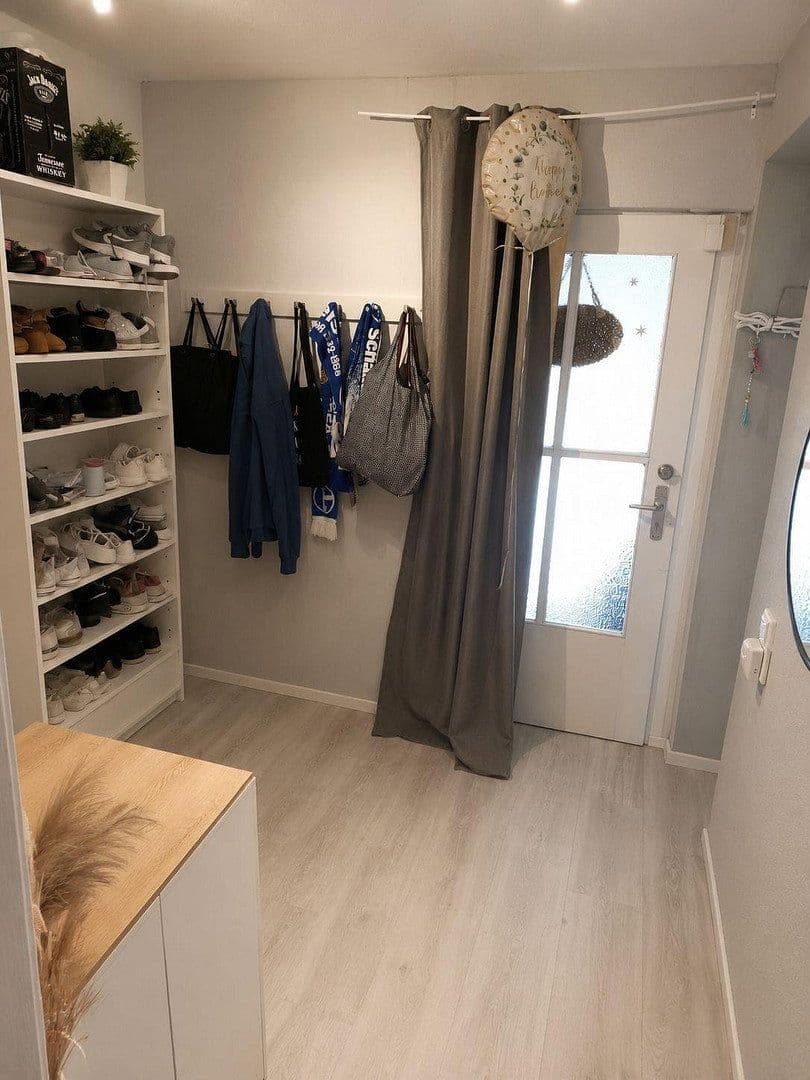 Prenájom bytu 5-izbový 135 m², Herne, Severné Porýnie - Westfálsko Prenájom bytu 5-izbový 135 m², Herne, Severné Porýnie - Westfálsko