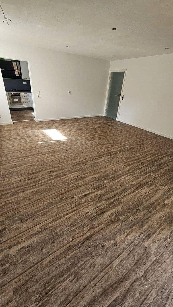 Predaj bytu 4-izbový 93 m², Neunkirchen, Sársko Predaj bytu 4-izbový 93 m², Neunkirchen, Sársko