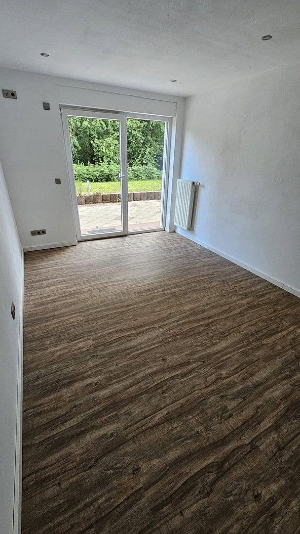 Predaj bytu 4-izbový 93 m², Neunkirchen, Sársko Predaj bytu 4-izbový 93 m², Neunkirchen, Sársko