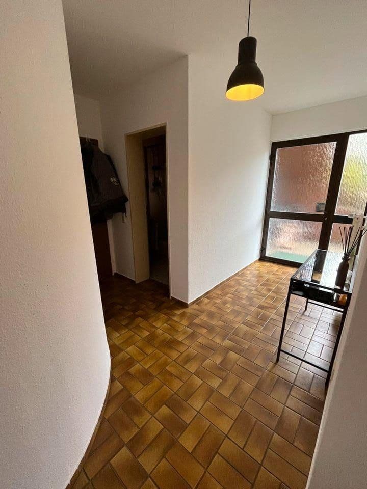 Prenájom bytu 2-izbový 65 m², Kasel, Porýnie-Falcko Prenájom bytu 2-izbový 65 m², Kasel, Porýnie-Falcko