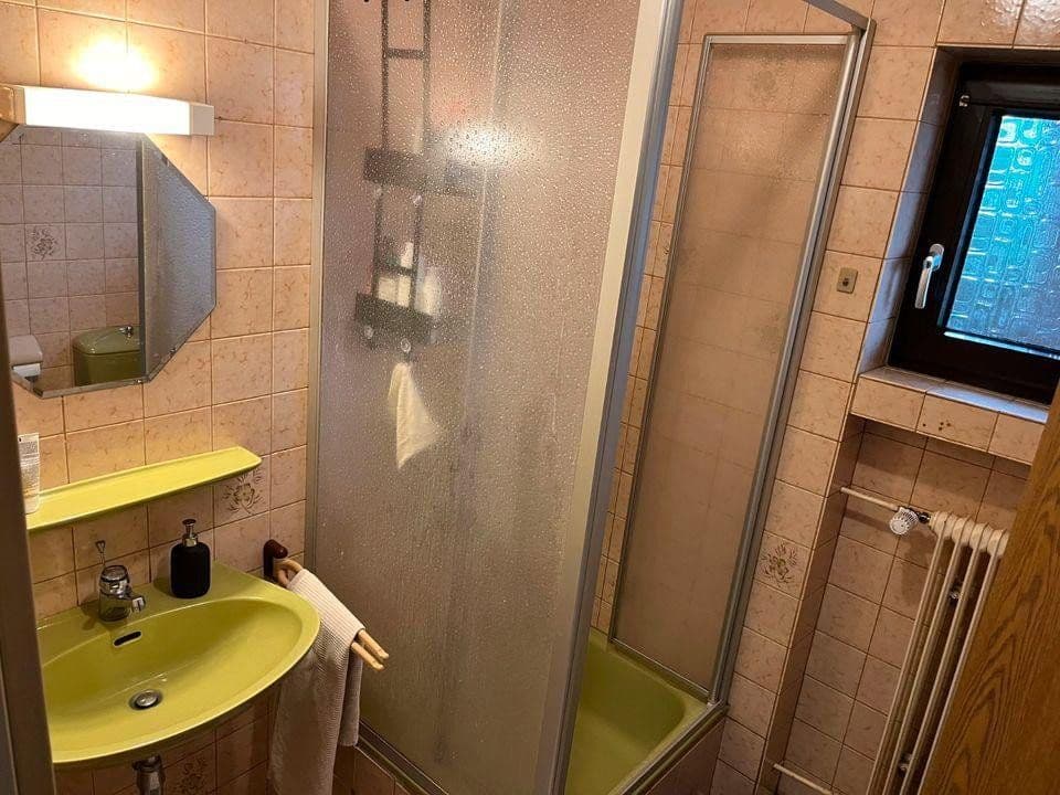 Prenájom bytu 2-izbový 65 m², Kasel, Porýnie-Falcko Prenájom bytu 2-izbový 65 m², Kasel, Porýnie-Falcko