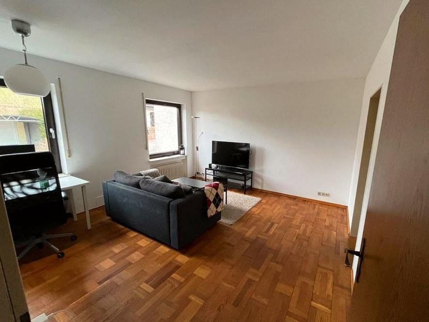 Prenájom bytu 2-izbový 65 m², Kasel, Porýnie-Falcko Prenájom bytu 2-izbový 65 m², Kasel, Porýnie-Falcko