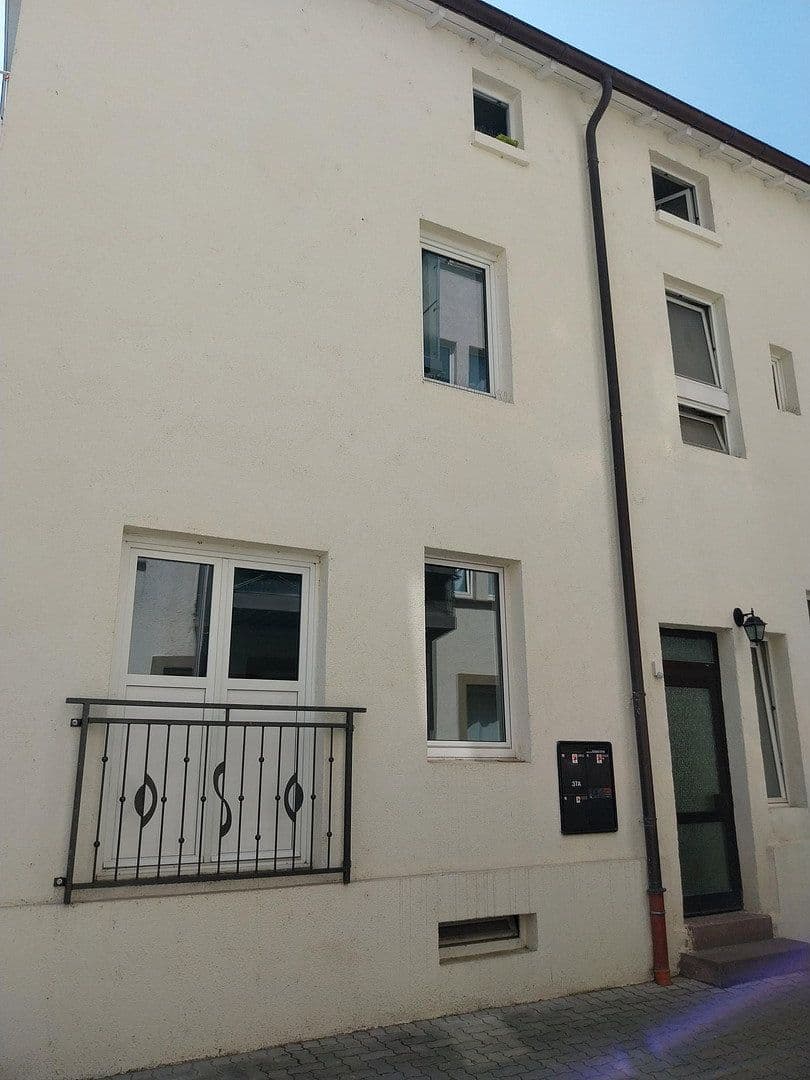 Prenájom bytu 2-izbový 65 m², Rosenbergstraße 37A, Stuttgart, Bádensko-Wurttembersko Prenájom bytu 2-izbový 65 m², Rosenbergstraße 37A, Stuttgart, Bádensko-Wurttembersko