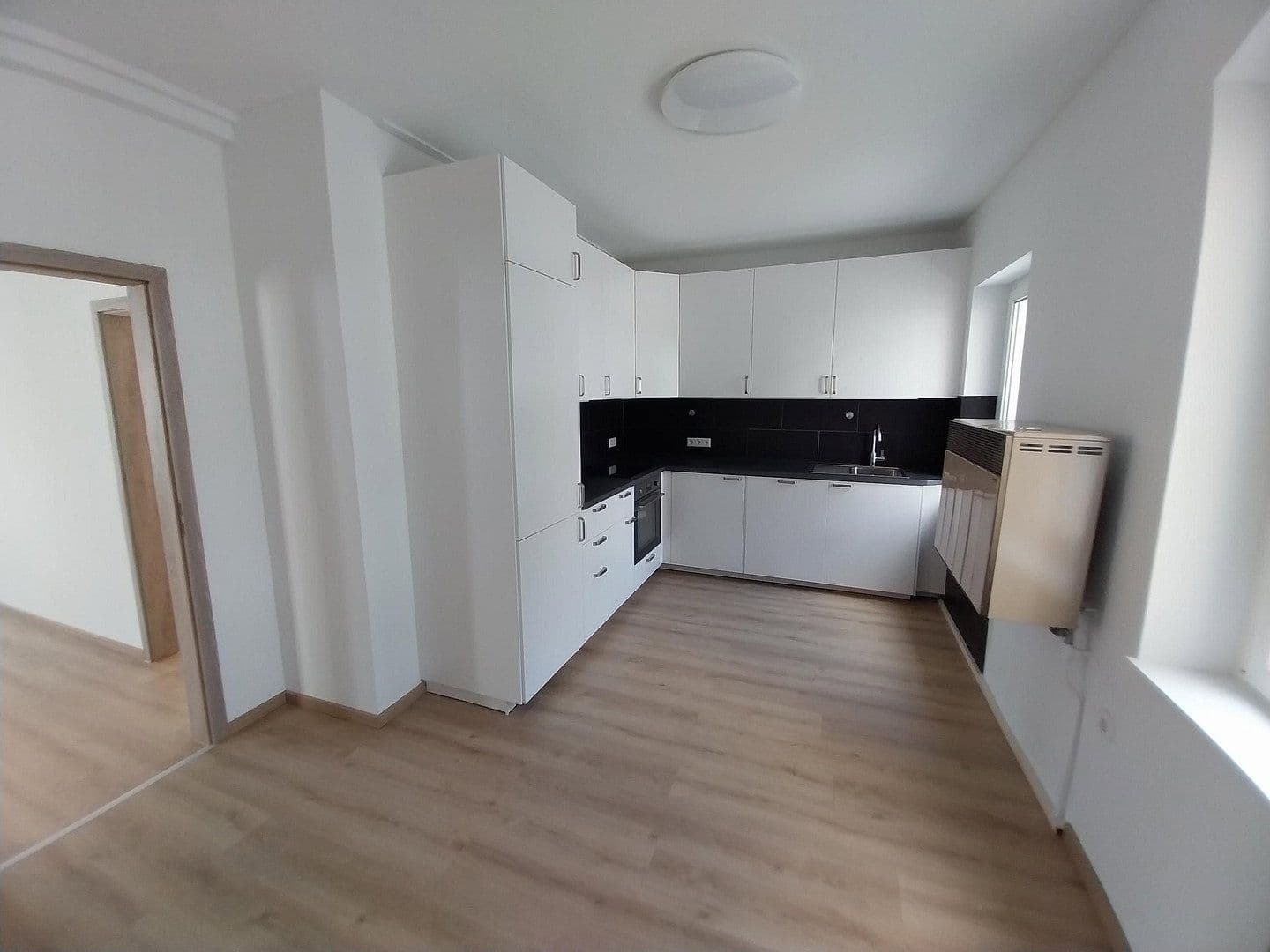 Prenájom bytu 2-izbový 65 m², Rosenbergstraße 37A, Stuttgart, Bádensko-Wurttembersko Prenájom bytu 2-izbový 65 m², Rosenbergstraße 37A, Stuttgart, Bádensko-Wurttembersko