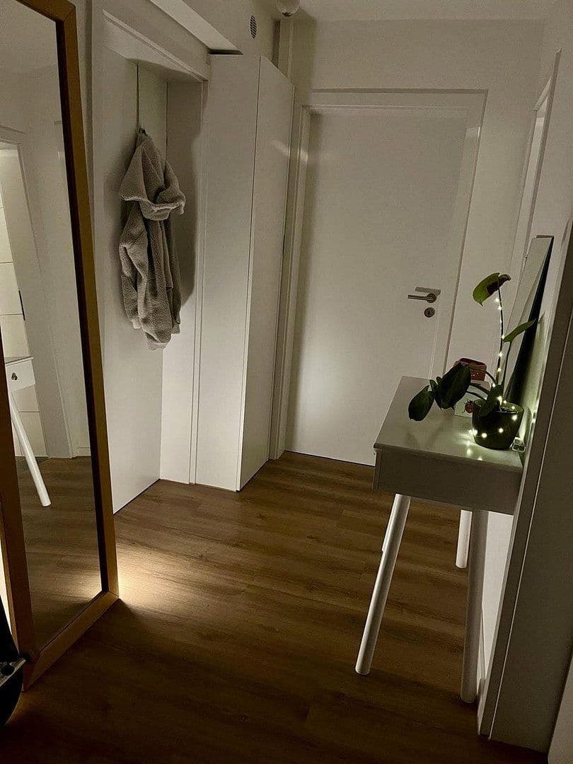 Prenájom bytu 3-izbový 72 m², Hahnstr 17, Stuttgart, Bádensko-Wurttembersko Prenájom bytu 3-izbový 72 m², Hahnstr 17, Stuttgart, Bádensko-Wurttembersko