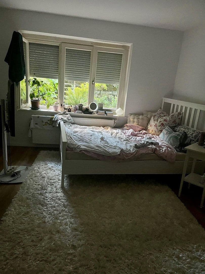 Prenájom bytu 3-izbový 72 m², Hahnstr 17, Stuttgart, Bádensko-Wurttembersko Prenájom bytu 3-izbový 72 m², Hahnstr 17, Stuttgart, Bádensko-Wurttembersko