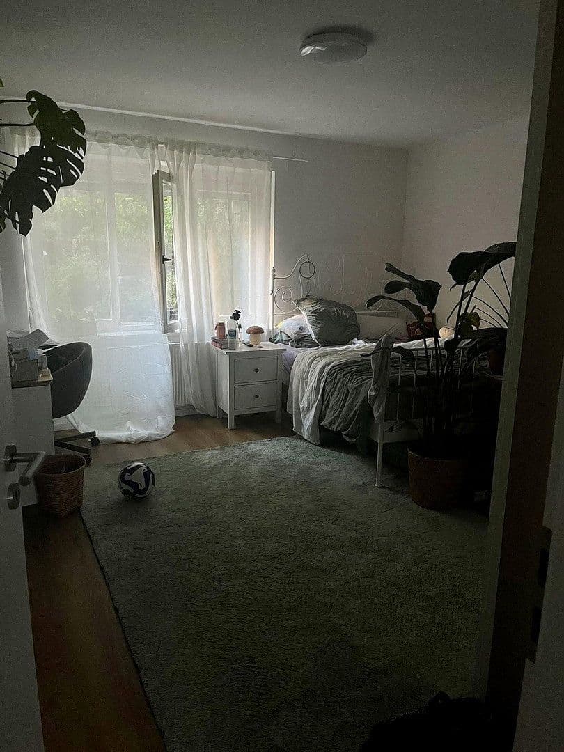 Prenájom bytu 3-izbový 72 m², Hahnstr 17, Stuttgart, Bádensko-Wurttembersko Prenájom bytu 3-izbový 72 m², Hahnstr 17, Stuttgart, Bádensko-Wurttembersko
