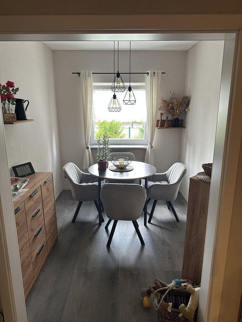Predaj domu 145 m², pozemok 650 m², Winsen (Aller), Dolné Sasko Predaj domu 145 m², pozemok 650 m², Winsen (Aller), Dolné Sasko