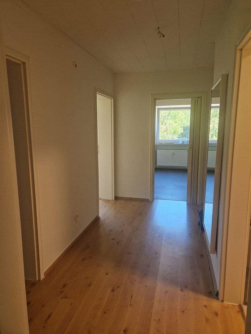 Prenájom bytu 3-izbový 85 m², Hemsbach, Bádensko-Wurttembersko Prenájom bytu 3-izbový 85 m², Hemsbach, Bádensko-Wurttembersko