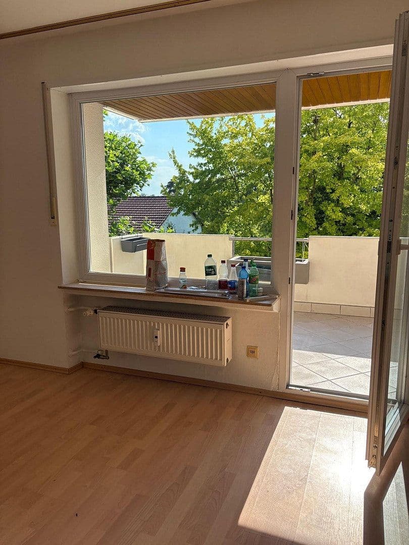 Prenájom bytu 3-izbový 85 m², Hemsbach, Bádensko-Wurttembersko Prenájom bytu 3-izbový 85 m², Hemsbach, Bádensko-Wurttembersko