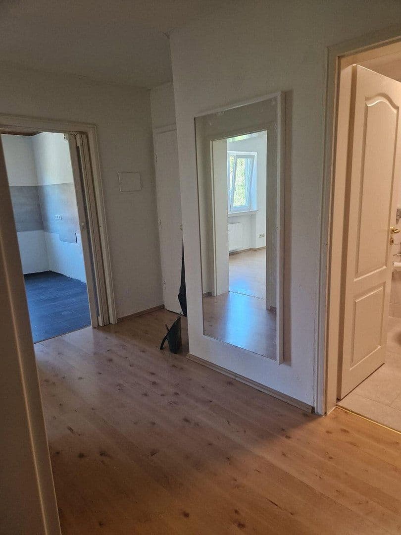Prenájom bytu 3-izbový 85 m², Hemsbach, Bádensko-Wurttembersko Prenájom bytu 3-izbový 85 m², Hemsbach, Bádensko-Wurttembersko