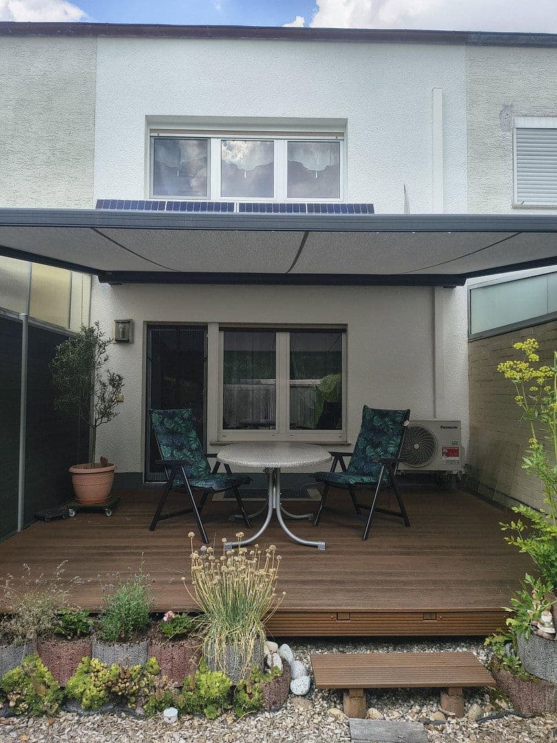 Predaj domu 92 m², pozemok 167 m², Rödermark, Hesensko Predaj domu 92 m², pozemok 167 m², Rödermark, Hesensko