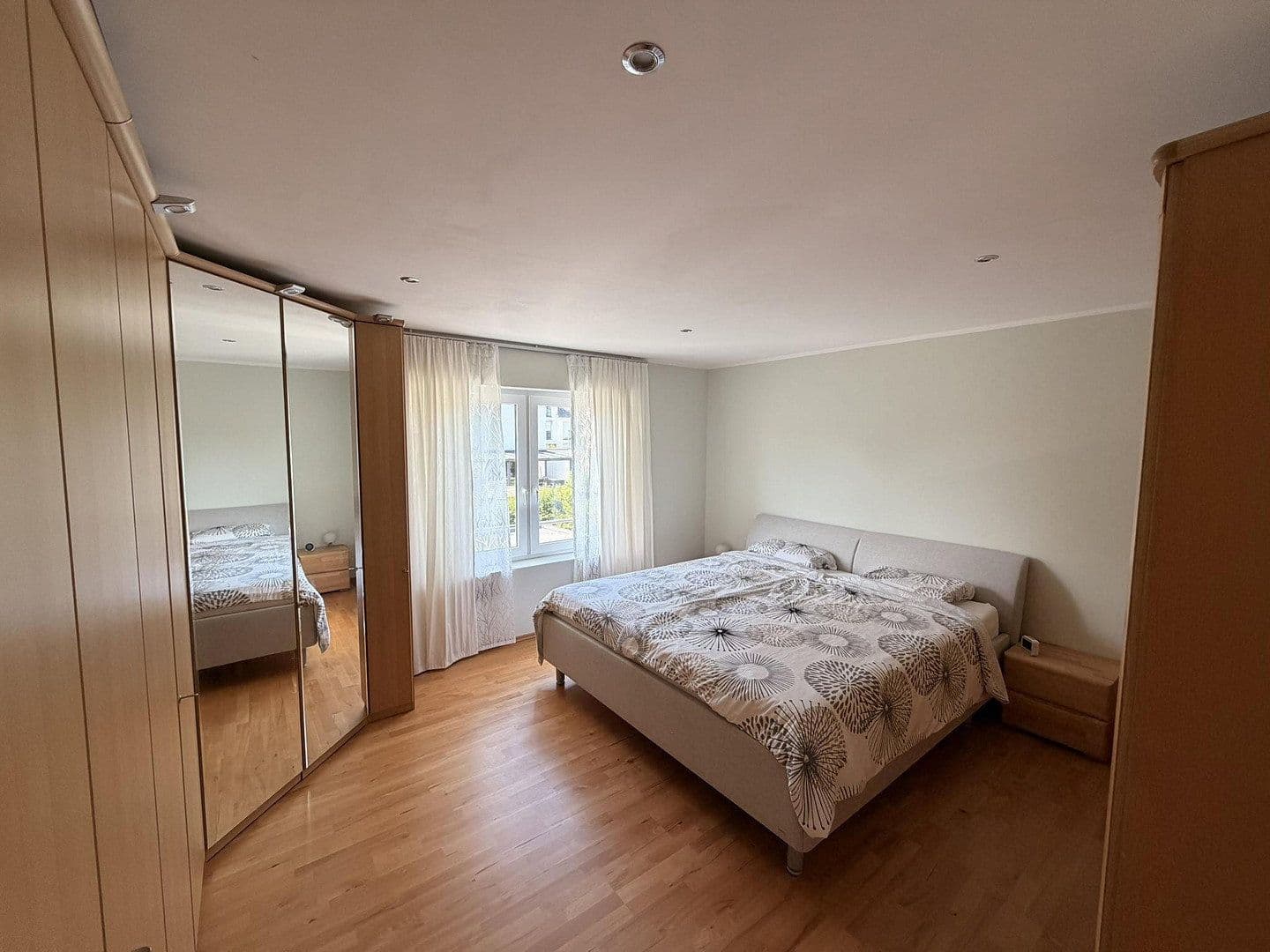 Prenájom bytu 4-izbový 162 m², Am Gehöft 5, Grevenbroich, Severné Porýnie - Westfálsko Prenájom bytu 4-izbový 162 m², Am Gehöft 5, Grevenbroich, Severné Porýnie - Westfálsko